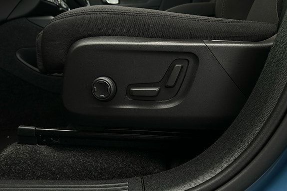 Volvo C40 16 of 27