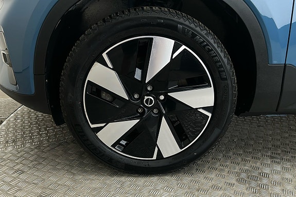 Volvo C40 12 of 27