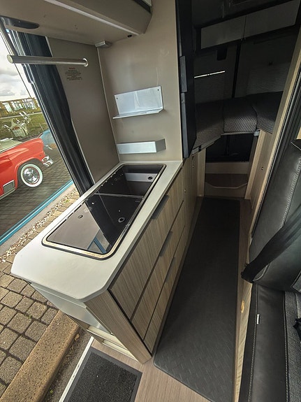 Adria Twin Plus 640 SLB 17 of 19