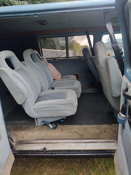 Chevrolet G20 5 of 6