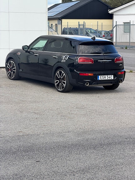 MINI John Cooper Works 2 of 5