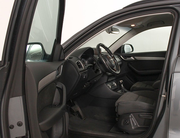 Audi Q3 12 of 20