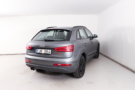 Audi Q3 10 of 20
