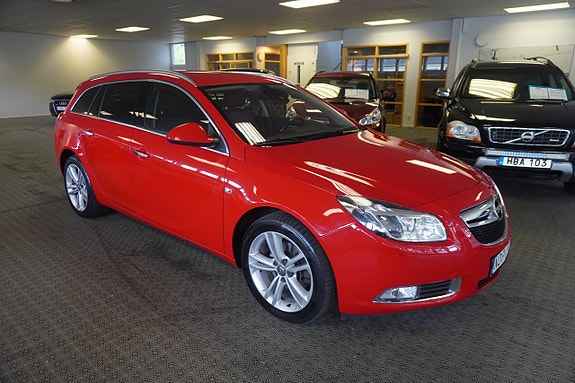 Opel Insignia 2 of 7