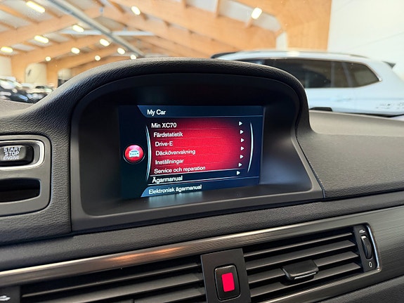 Volvo XC70 23 of 24