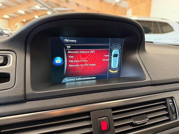 Volvo XC70 10 of 24