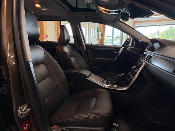 Volvo XC70 7 of 24