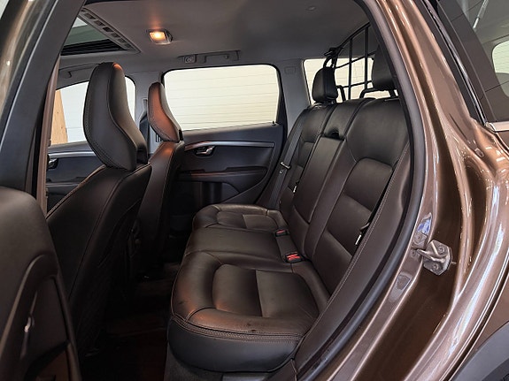 Volvo XC70 19 of 24