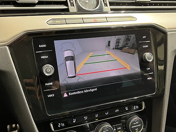 Volkswagen Passat Alltrack 20 of 21