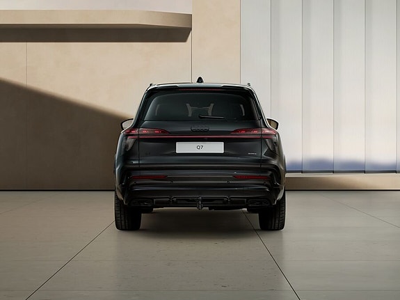 Audi Q7 7 of 11