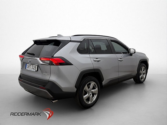 Toyota RAV4 8 of 30
