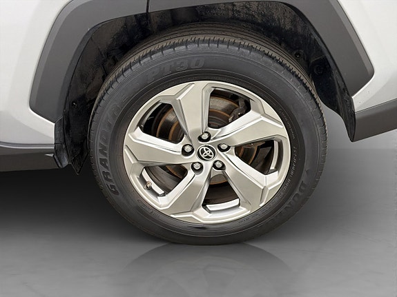 Toyota RAV4 30 of 30