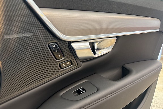Volvo V90 21 of 30