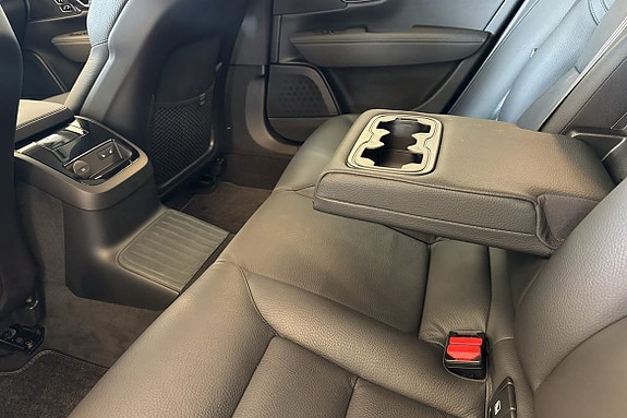 Volvo V90 23 of 30