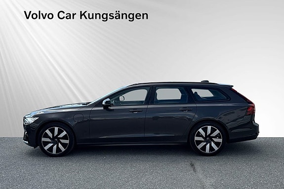 Volvo V90 3 of 30