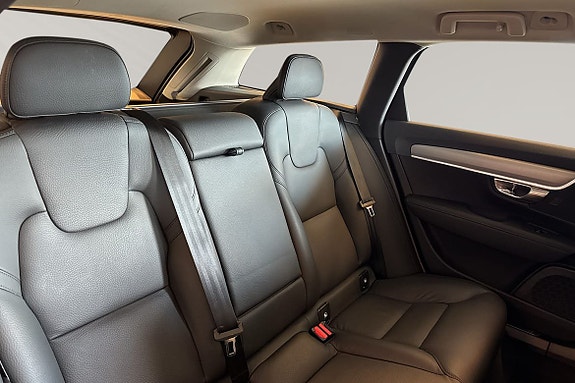 Volvo V90 11 of 30