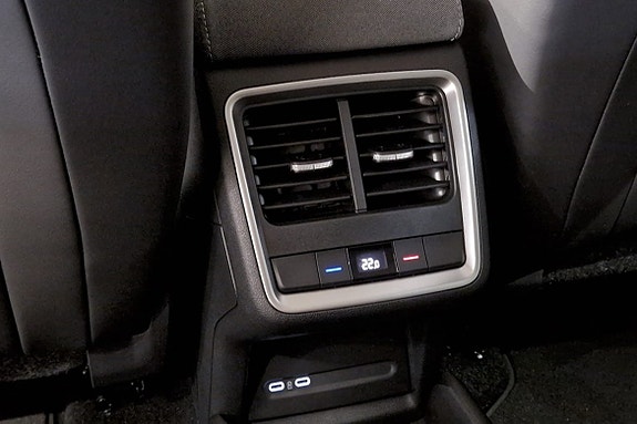 Skoda Enyaq 18 of 19