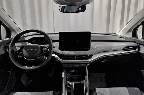 Skoda Enyaq 9 of 19