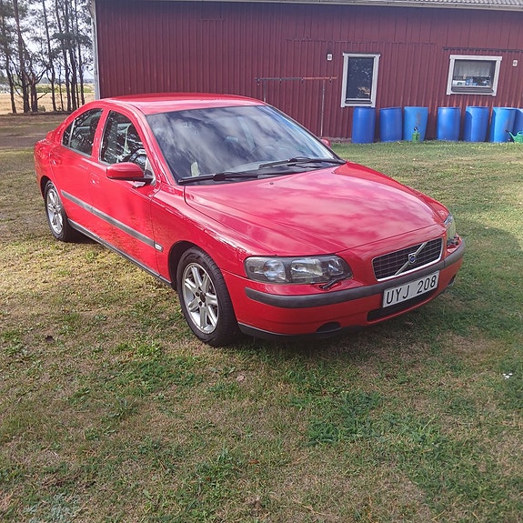 Volvo S60 5 of 13