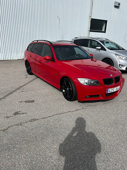 BMW 335i 2 of 6