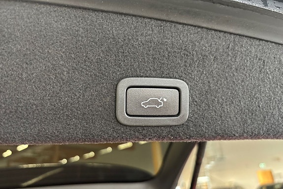 Volvo XC60 17 of 23