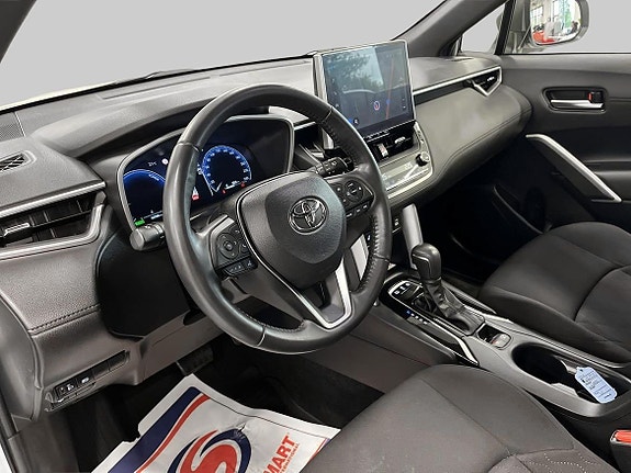 Toyota Corolla Cross 12 of 20