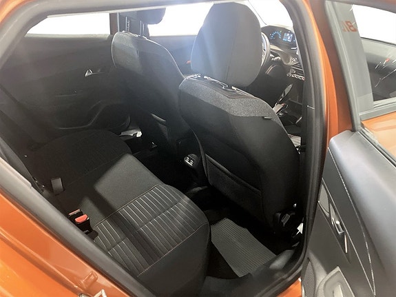 Peugeot e-2008 12 of 15