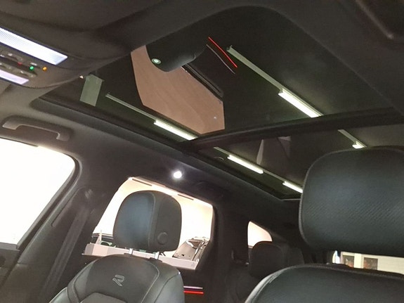 Volkswagen Touareg 24 of 26