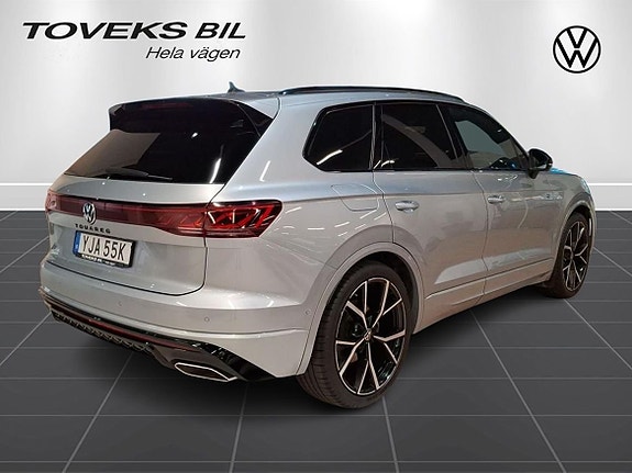 Volkswagen Touareg 3 of 26