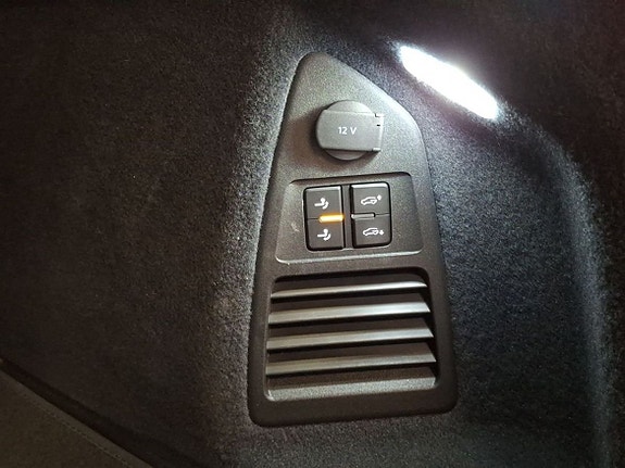 Volkswagen Touareg 23 of 26