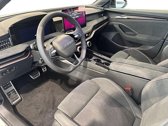 Skoda Superb 6 of 16