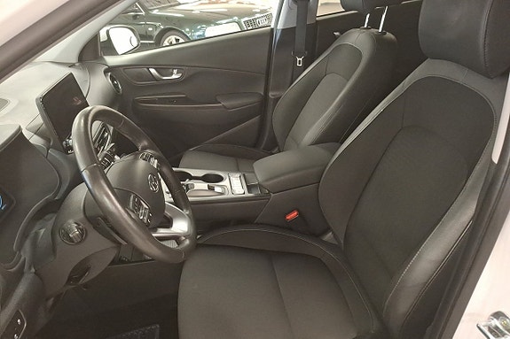 Hyundai Kona 8 of 9
