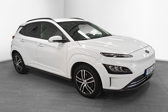 Hyundai Kona 2 of 9