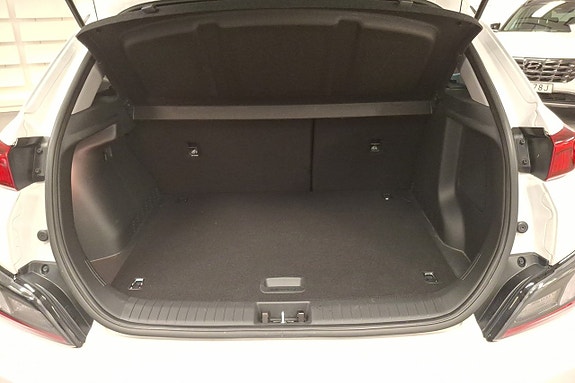 Hyundai Kona 6 of 9