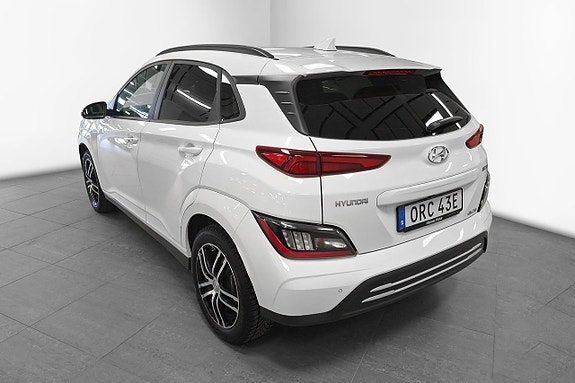 Hyundai Kona 3 of 9