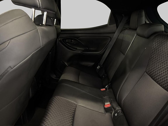 Toyota Yaris 10 of 20