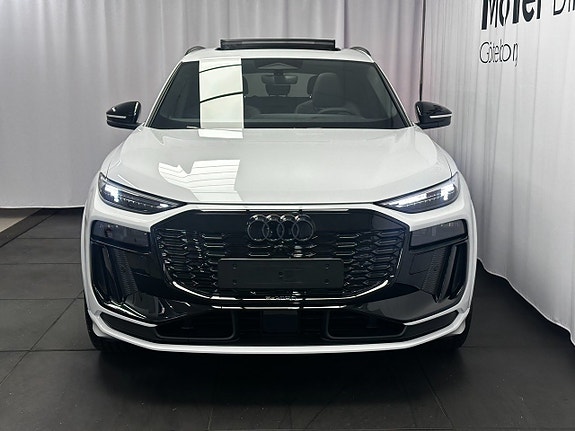 Audi Q6 e-tron 2 of 15
