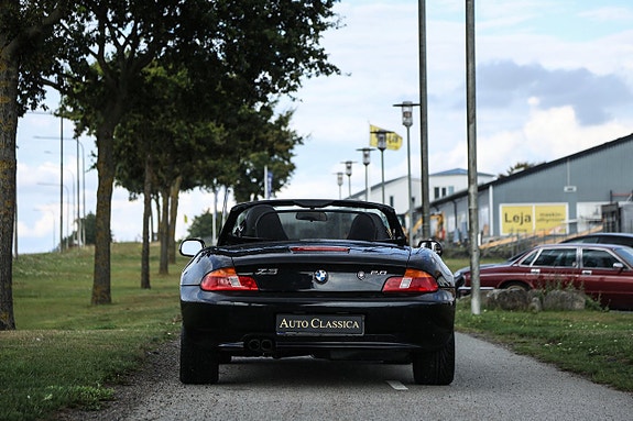 BMW Z3 7 of 12