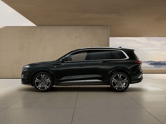 Audi Q7 2 of 4