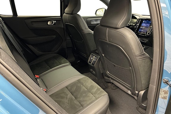 Volvo C40 17 of 30