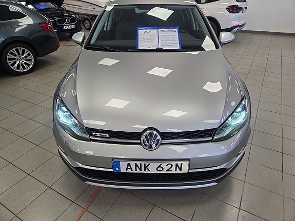 Volkswagen Golf Alltrack 15 of 25