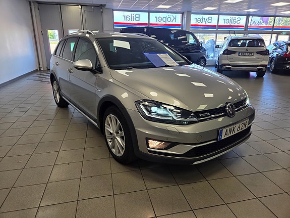 Volkswagen Golf Alltrack 13 of 23