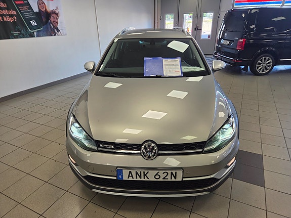 Volkswagen Golf Alltrack 14 of 23