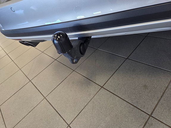 Volkswagen Golf Alltrack 8 of 23