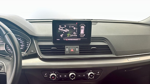 Audi Q5 9 of 12