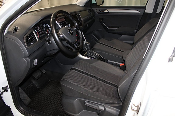 Volkswagen T-Roc 20 of 27