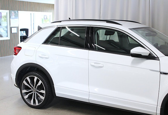 Volkswagen T-Roc 9 of 27