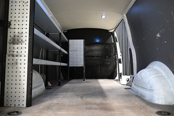 Volkswagen Transporter 8 of 28