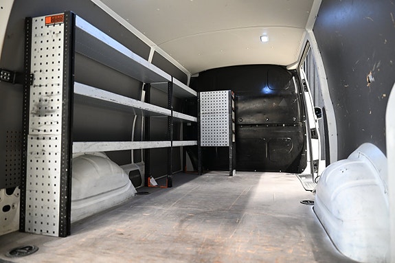 Volkswagen Transporter 10 of 28