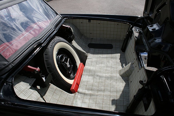 Ford Thunderbird 23 of 24